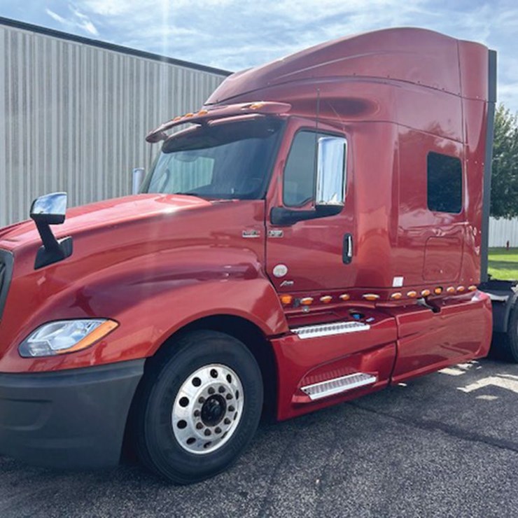 2020 INTERNATIONAL LT