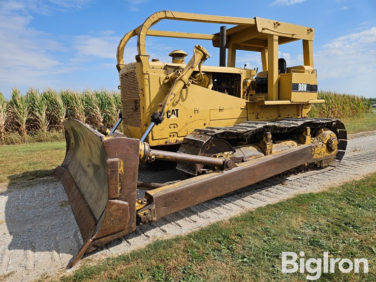 1968-caterpillar-d8h-image-1
