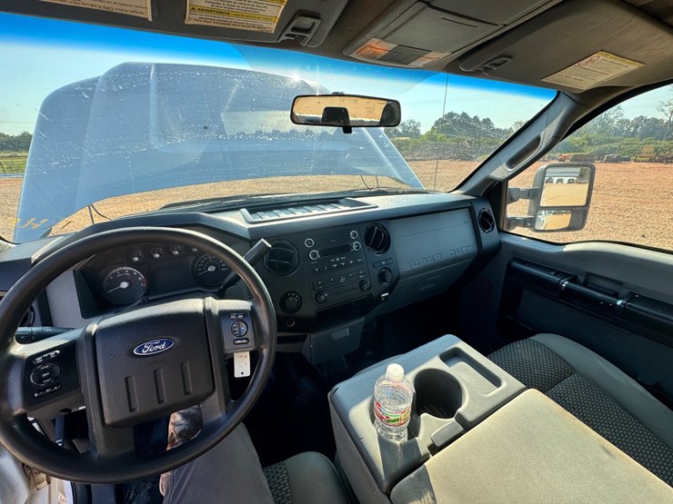2014-ford-f250-xl-image-15