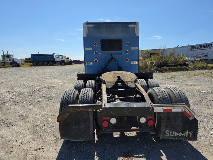 1997-peterbilt-379-image-15