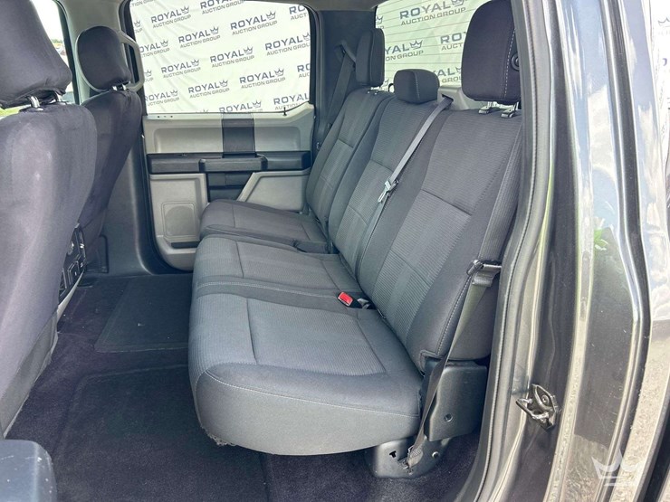 2017-ford-f150-image-29