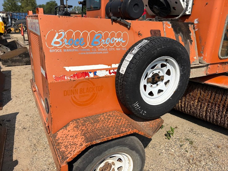 2010-broce-rjt350-image-12