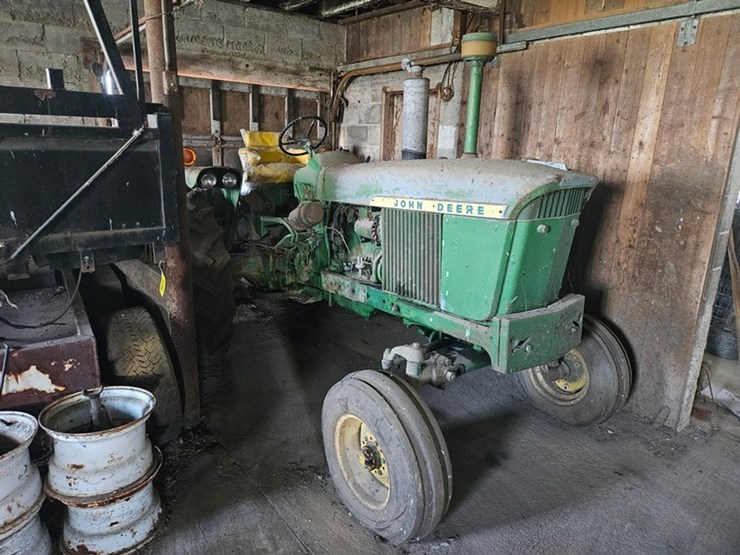 john-deere-3010-image-7