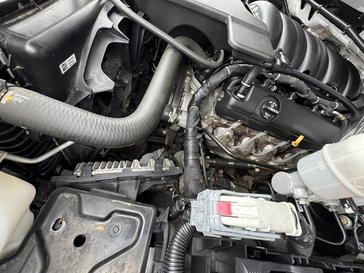 2015-chevrolet-silverado-1500-z71-image-46