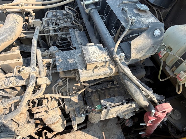 2016-komatsu-hm400-5-image-101