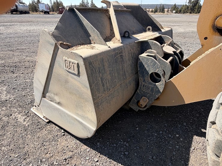 2015-caterpillar-950m-image-7