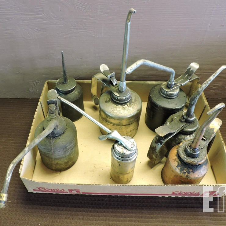 VINTAGE OILING CANS