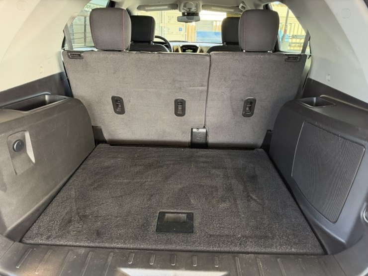 2016-chevrolet-equinox-image-10