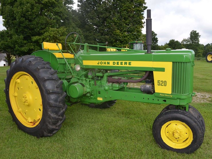1957-john-deere-520-image-4