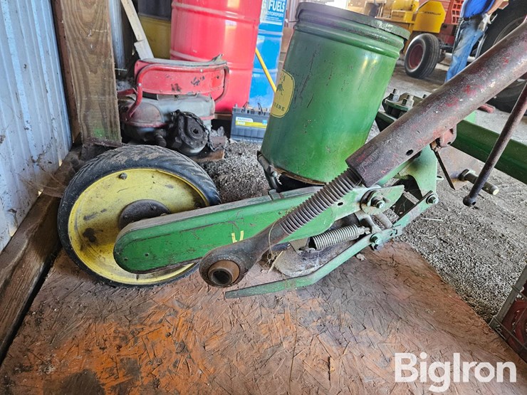 john-deere-71-image-17