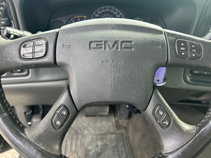 2005-gmc-sierra-2500-image-53