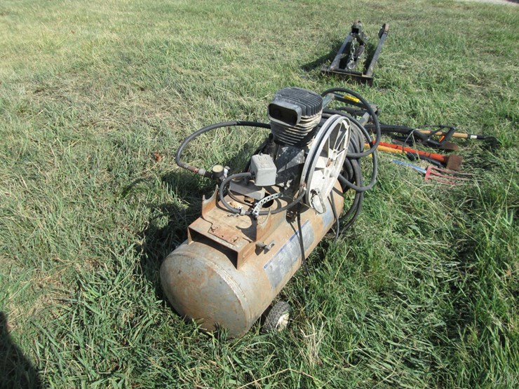 #46102-•-ingersoll-rand-air-compressor-w/hose-inv#46102-image-3