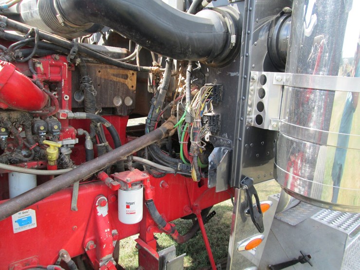 2006-peterbilt-389-image-26
