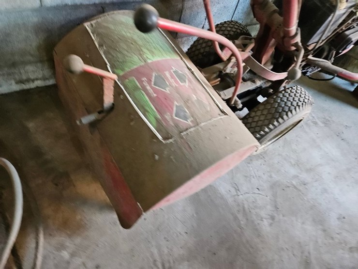 #8768-•-rear-tine-garden-tiller-image-16