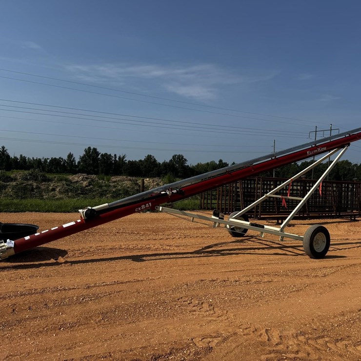 #8711 • Farm King CX841 Grain Auger