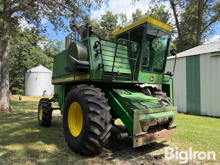 1977-john-deere-6600-image-3