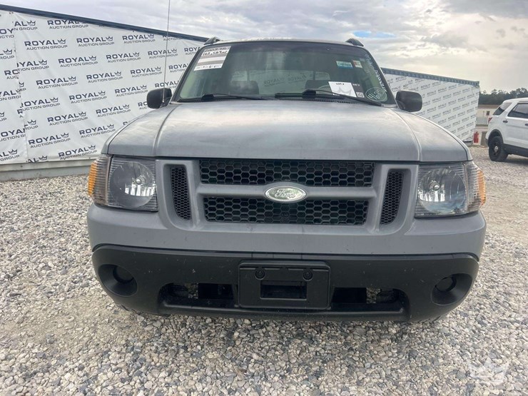 2003-ford-explorer-image-22