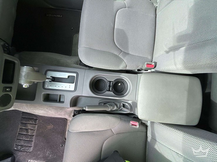 2018-nissan-frontier-image-18