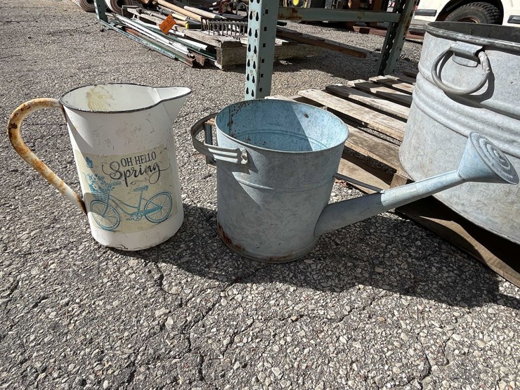 #4095-•-galvanized-wash-tubs-and-decorations-(04)-image-3