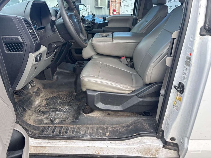 2017-ford-f150-image-11