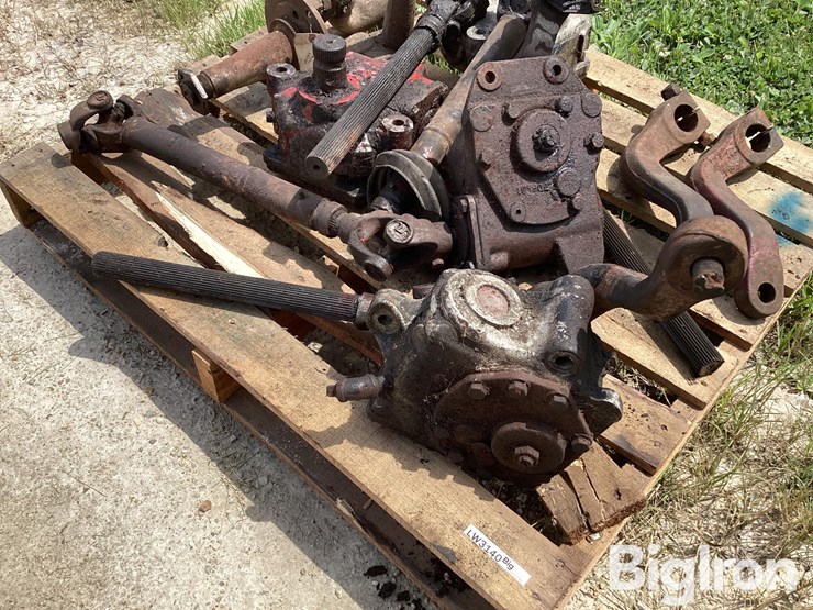 kenworth-cab-over-manual-steering-box-w/-pitman-arms-image-9