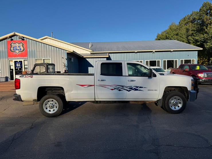 2015-chevrolet-3500hd-image-6