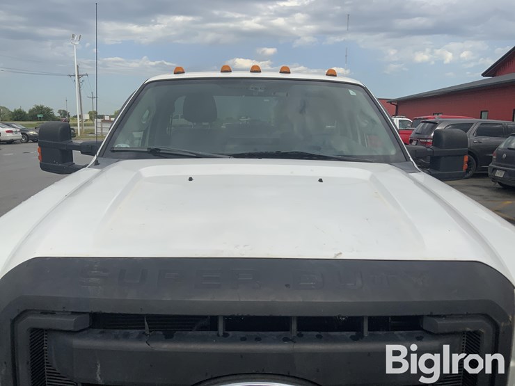 2015-ford-f550-xl-image-10