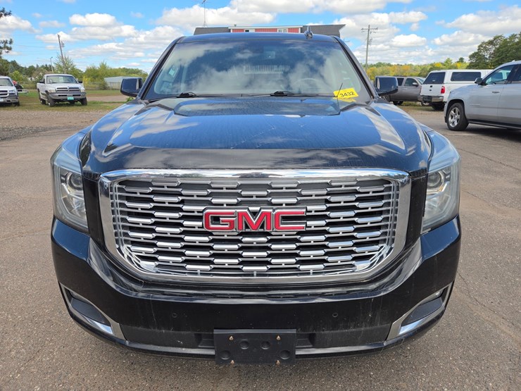 2019-gmc-yukon-image-8