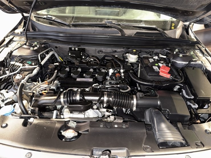 2018-honda-accord-sdn-image-11