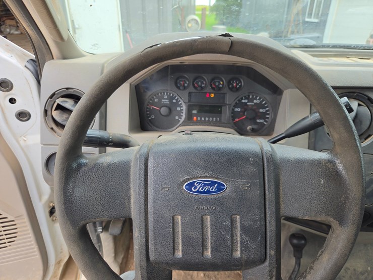 2009-ford-f250-image-53