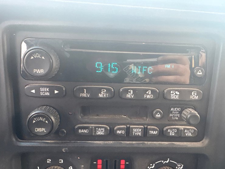 2003-chevrolet-2500-image-48