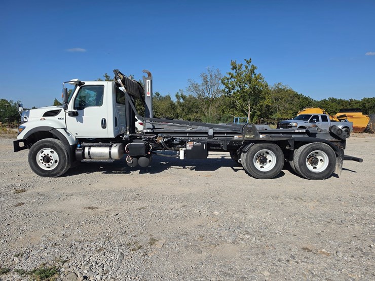 #25286-•-2021-international-hv607-truck-image-6