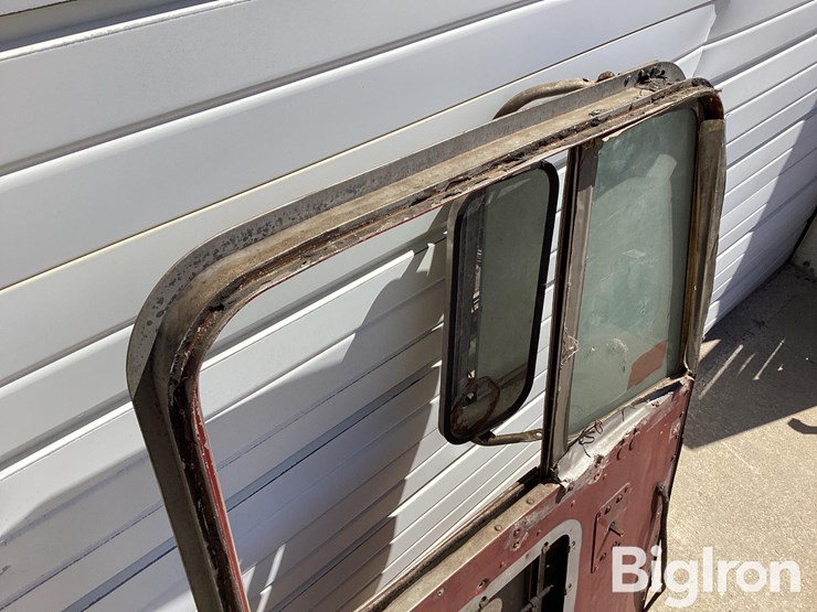 kenworth-top-handle-driver-side-door-image-15