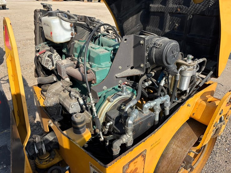 2015-volvo-dd25b-image-18