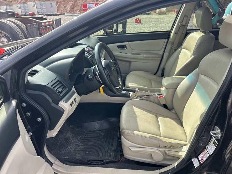 2013-subaru-crosstrek-image-46