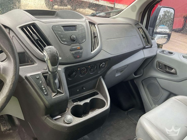 2017-ford-transit-image-15