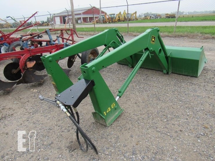 john-deere-146-image-3