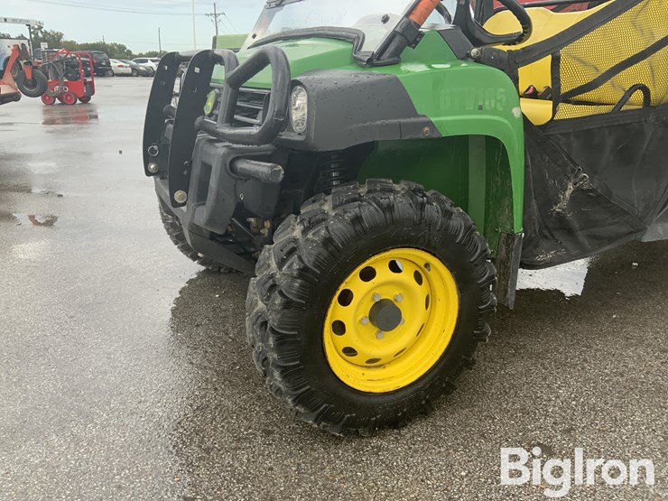 2022-john-deere-gator-image-12