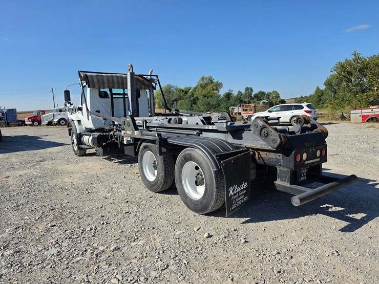#25286-•-2021-international-hv607-truck-image-12
