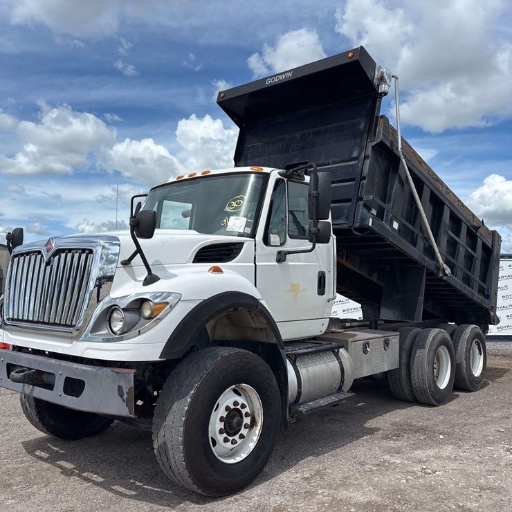 2015 INTERNATIONAL WORKSTAR 7500