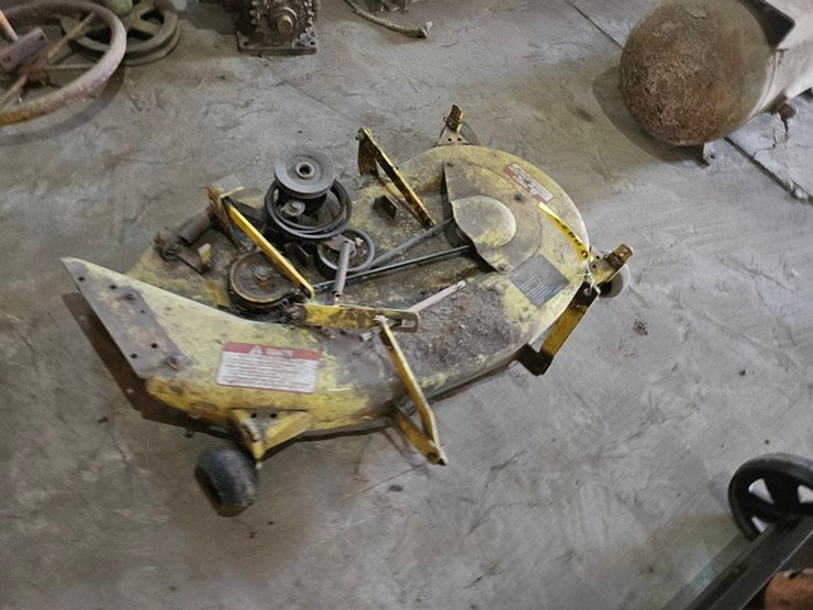 #8779-•-john-deere-mower-deck-image-5