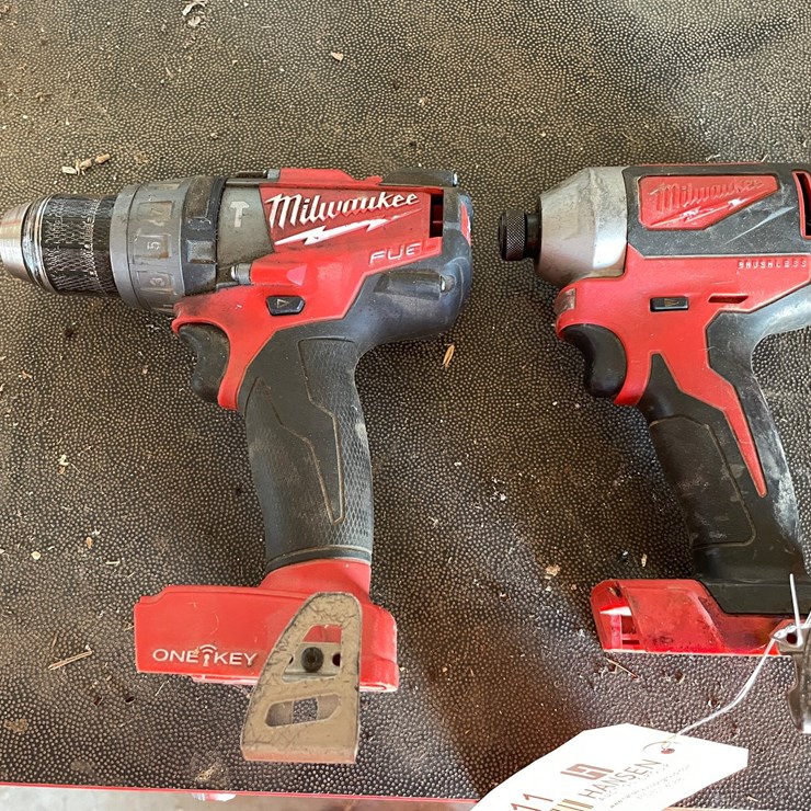 #5511 • Milwaukee 18v Drill and Drill Driver