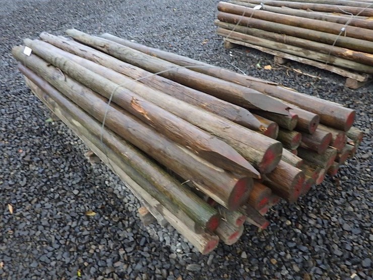 round-wooden-fence-posts-8'l-image-2