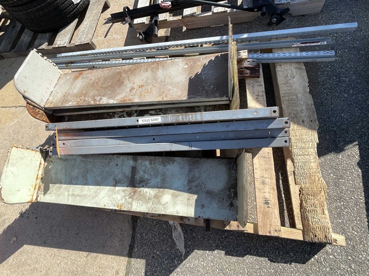 #4075-•-heavy-duty-shelving-(03)-image-1