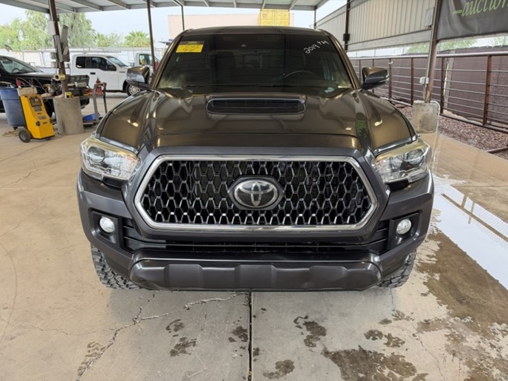 2019-toyota-tacoma-image-3