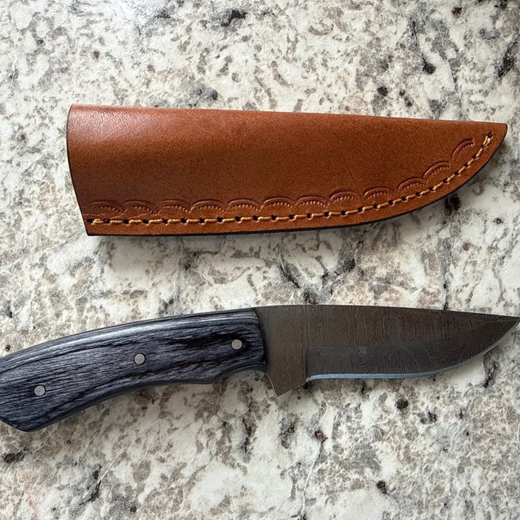 #1541 • Custom Damascus Blade Knife