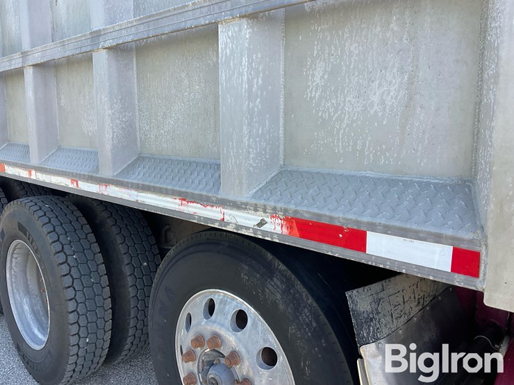 2005-kenworth-w900b-image-20