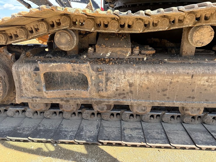 2012-caterpillar-c13-image-95