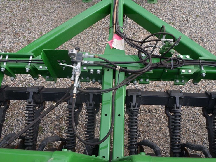2016-john-deere-1590-image-20
