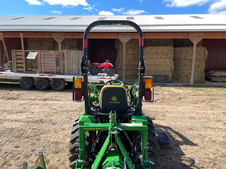 2025-john-deere-2025r-image-5